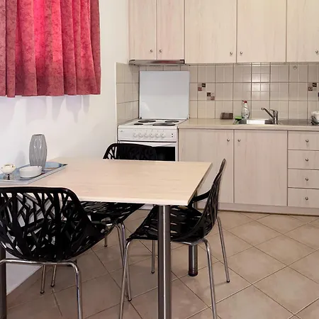 Apartment Thetis Iii, The House *